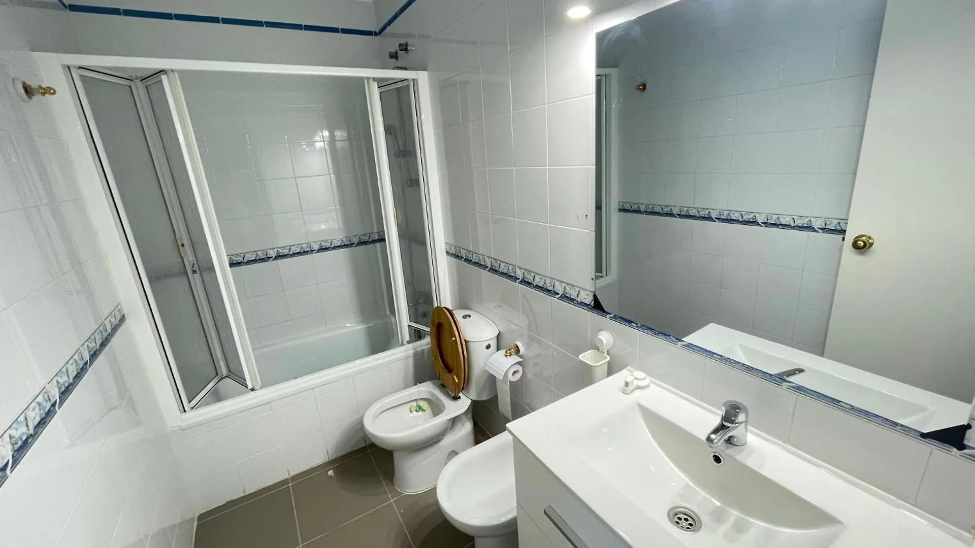 Sunny Semidetached Private House 10Min From City Center Montequinto