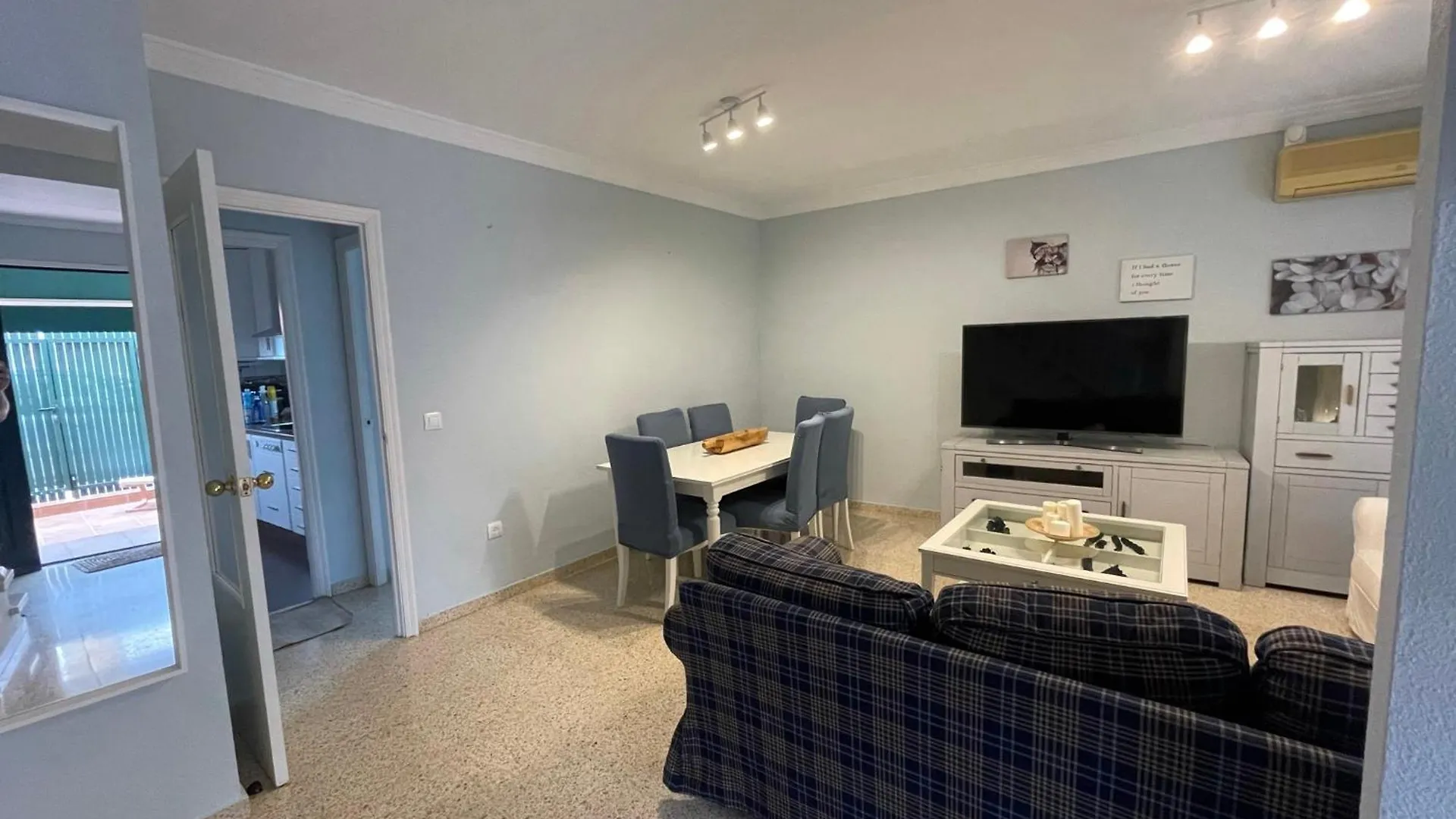 Sunny Semidetached Private House 10Min From City Center Montequinto Holiday home